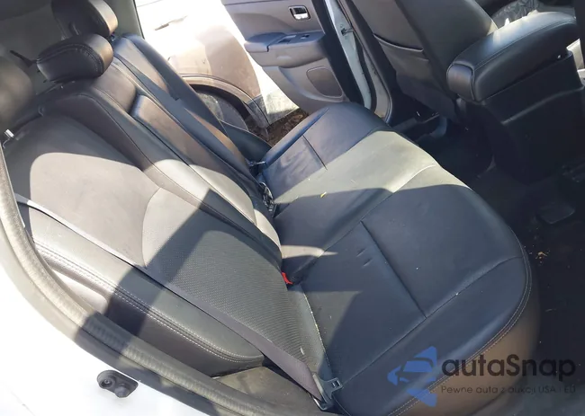 JA4AR4AW8GZ031730: 42563322