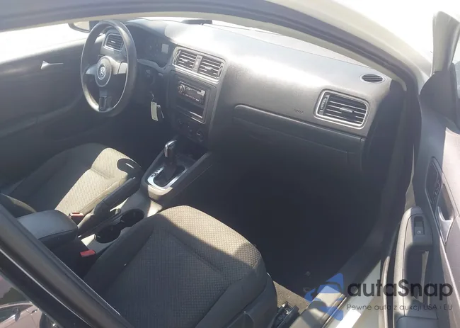 3VW2K7AJ0EM308564: 42564624