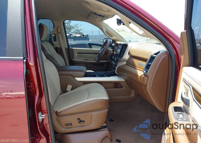 3C6UR5FL8NG345695: 42564730