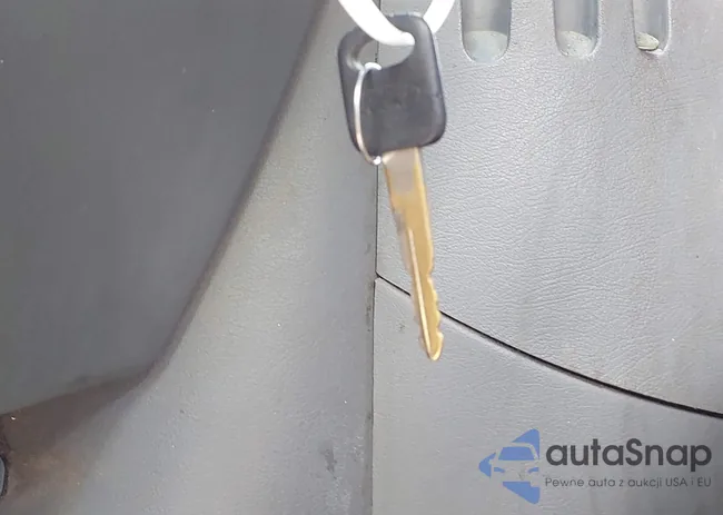 1FTNE24L17DA70200: 42564903