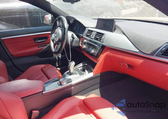 WBA4J1C50KBM17912: 42565017