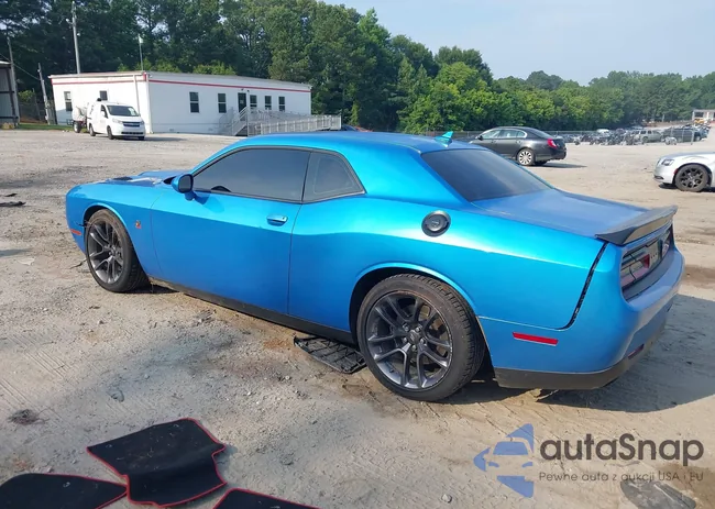 2C3CDZFJ8PH637797: 42564373