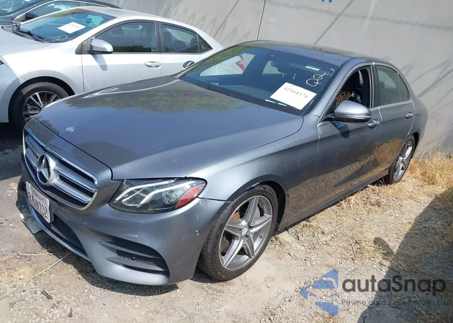 WDDZF4JB7HA031920: 42564376