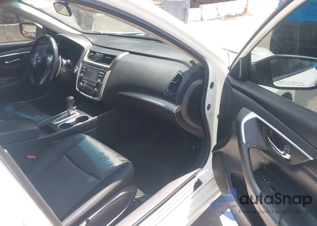 1N4AL3AP2GC245728: 42564437