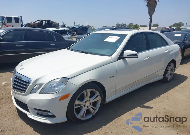 WDDHF5KB5CA542826: 42565778