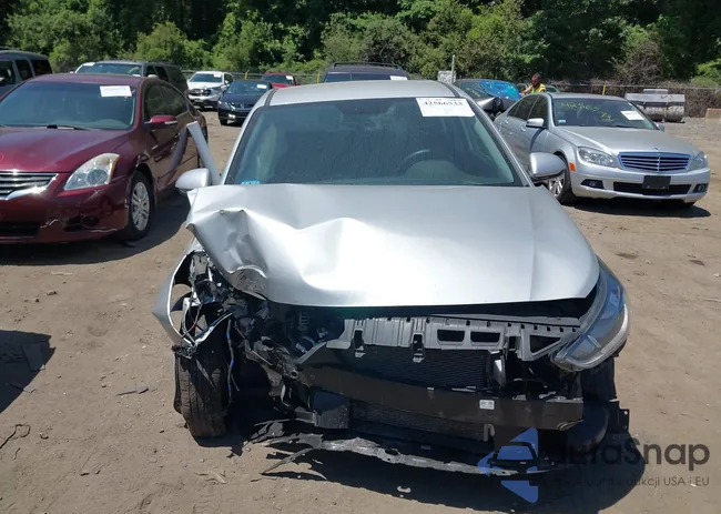 3KPC24A68ME151263: 42566533