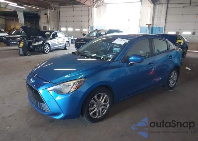 3MYDLBYVXHY180854: 42566795