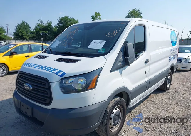 1FTYR1YM3JKA50564: 42566981