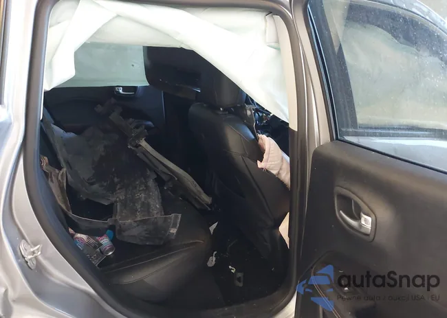 3C4NJDBB1KT622637: 42567584