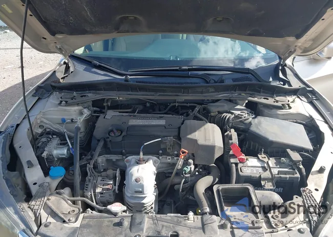 1HGCR2F83DA142985: 42567589