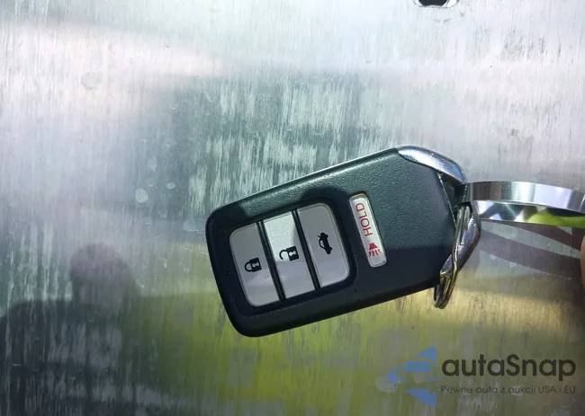 1HGCR2F83DA142985: 42567589