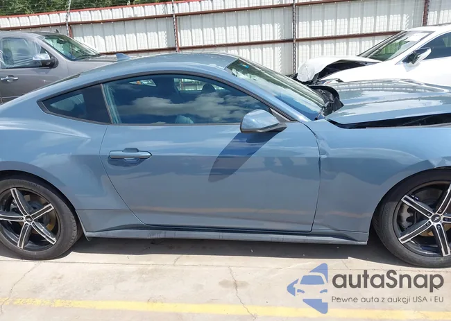 1FA6P8TH3R5129944: 42567612