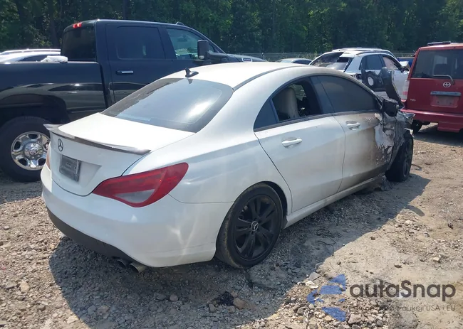 WDDSJ4EB2EN042032: 42567635