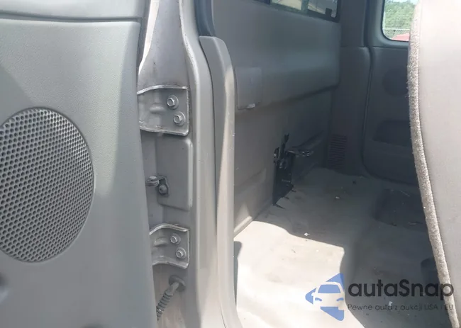 1GCCS196658105512: 42567652