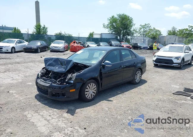 3VWJZ7AJ9AM002013: 42567916