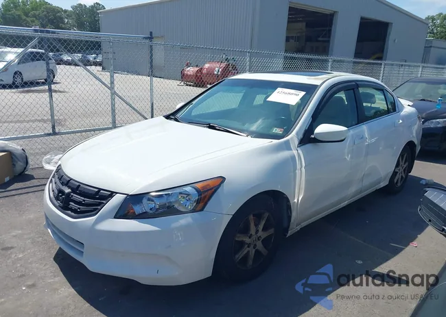 1HGCP2F89BA086926: 42568090