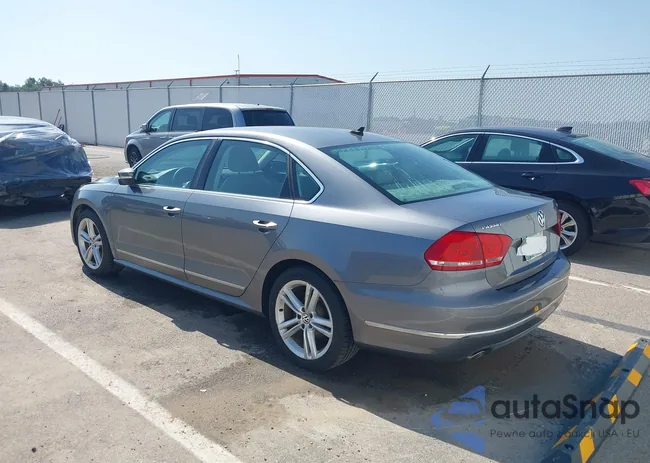 1VWBN7A35DC008639: 42567127