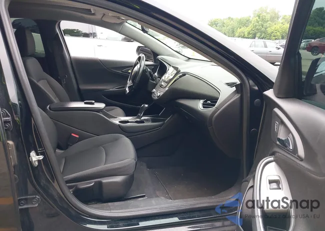 1G1ZE5ST1GF251431: 42567176