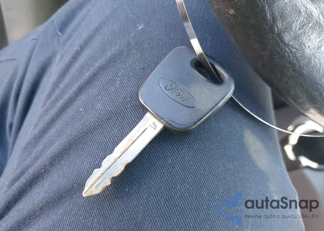 1FAFP36312W180863: 42567177