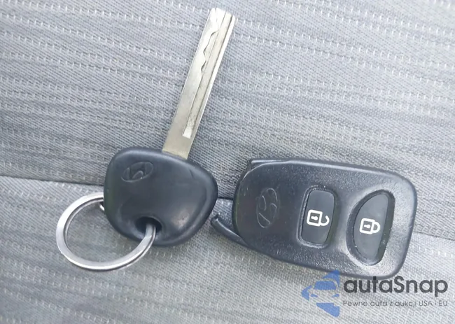 KMHCT4AE6HU315858: 42567419