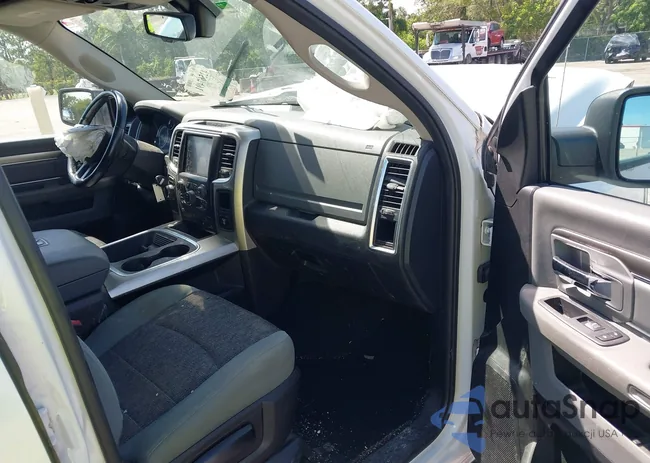 1C6RR6TT0LS135369: 42567491