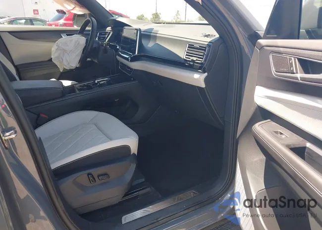 1V2FE2CA6RC245438: 42568571