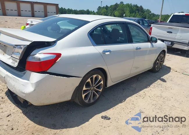 1HGCR2F58EA249375: 42568702