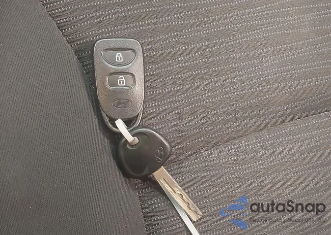 KMHCT5AE6FU215715: 42568937