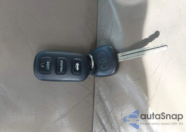 4T1BF30KX3U557324: 42569029