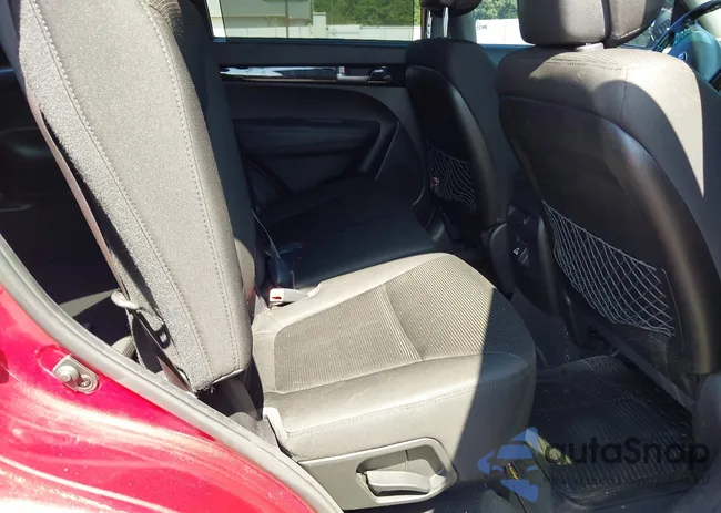 5XYKT4A72FG629751: 42568101