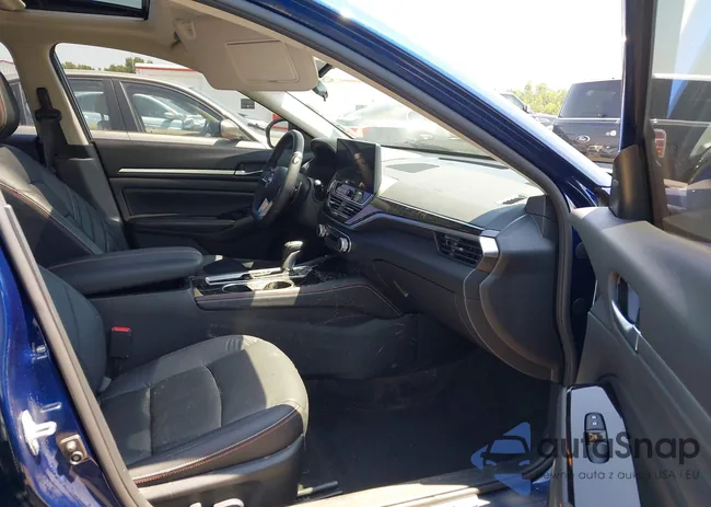 1N4BL4CV7RN361259: 42568203