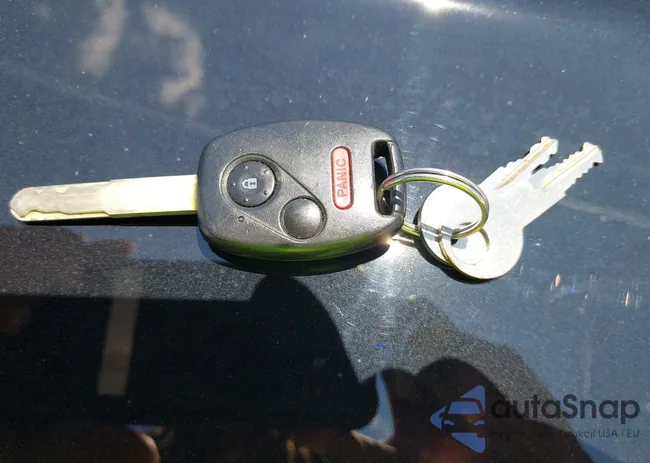 2HJYK16408H541923: 42568211