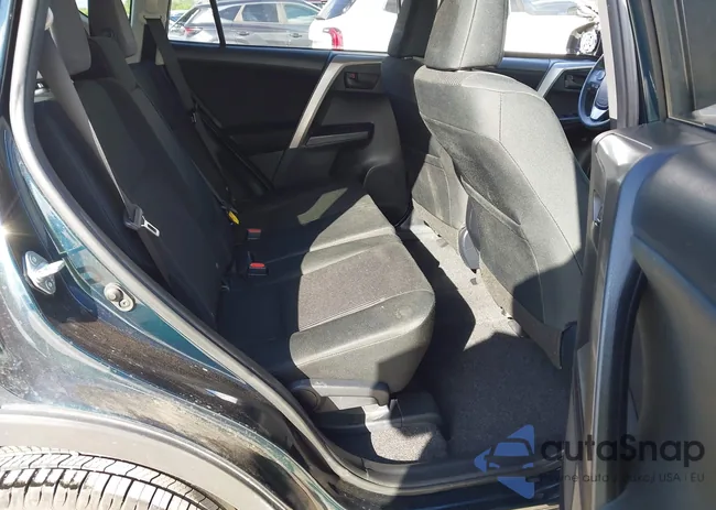 JTMZFREV5JJ208126: 42568280