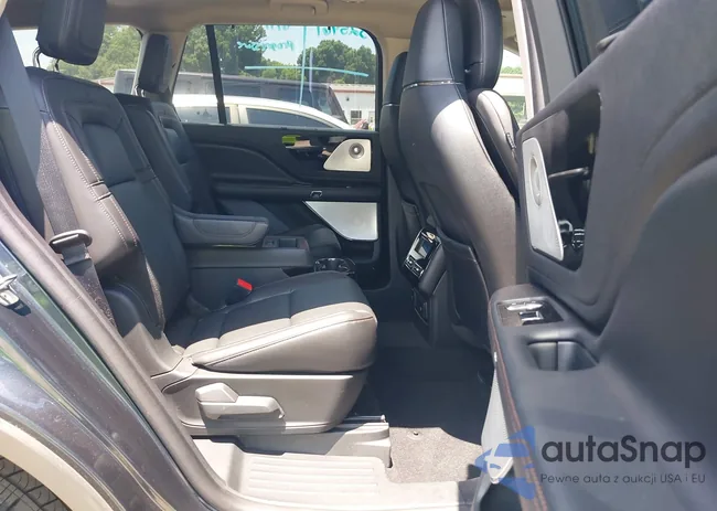 5LM5J7XC9NGL18637: 42568444