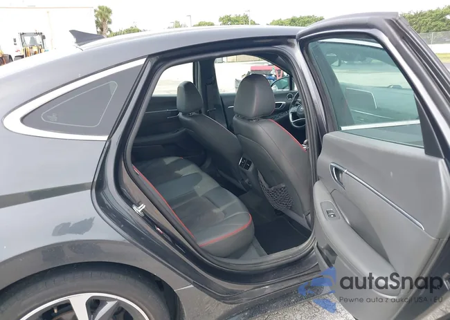 5NPEJ4J24MH095861: 42569793