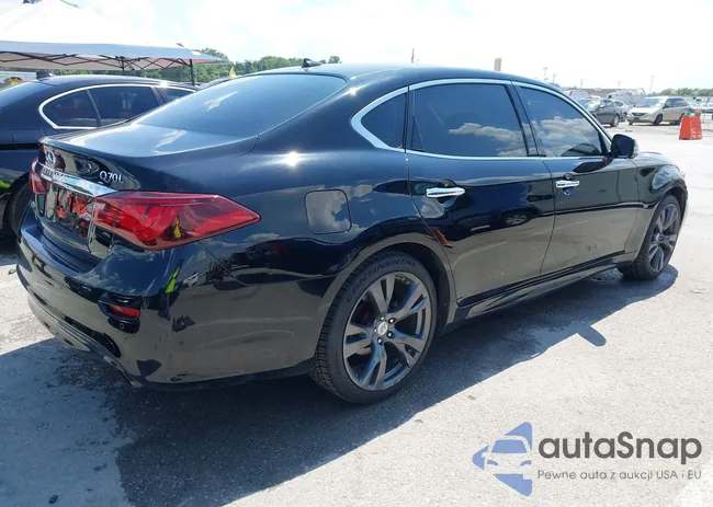 JN1AY1PR8FM180016: 42569860