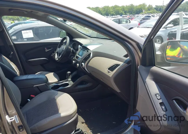 KM8JU3AC4BU240145: 42569870