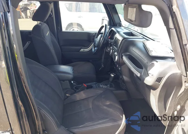 1C4BJWEG7DL665044: 42569923