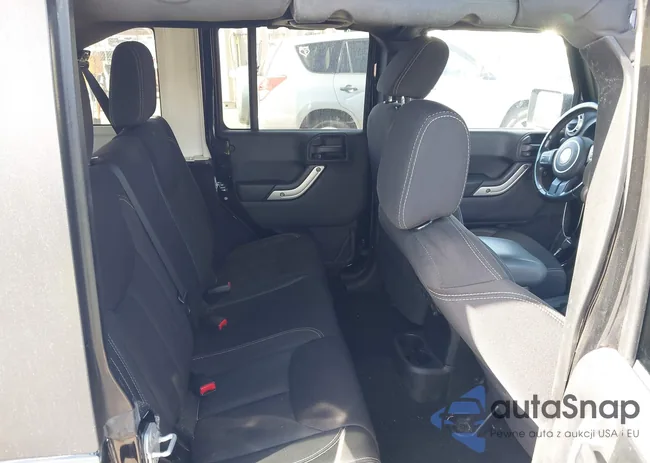 1C4BJWEG7DL665044: 42569923