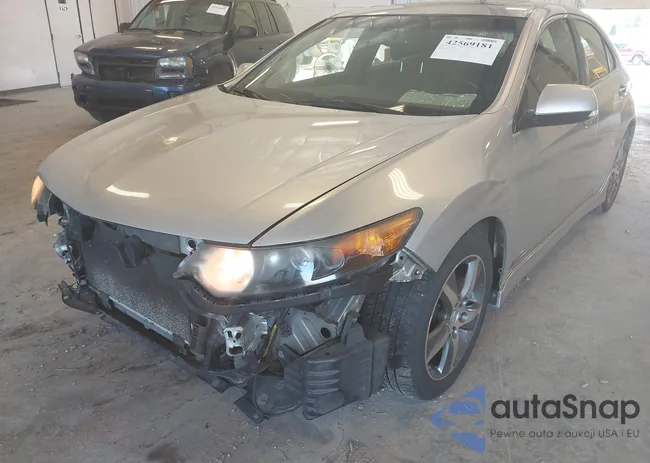 JH4CU2F85DC009516: 42569181