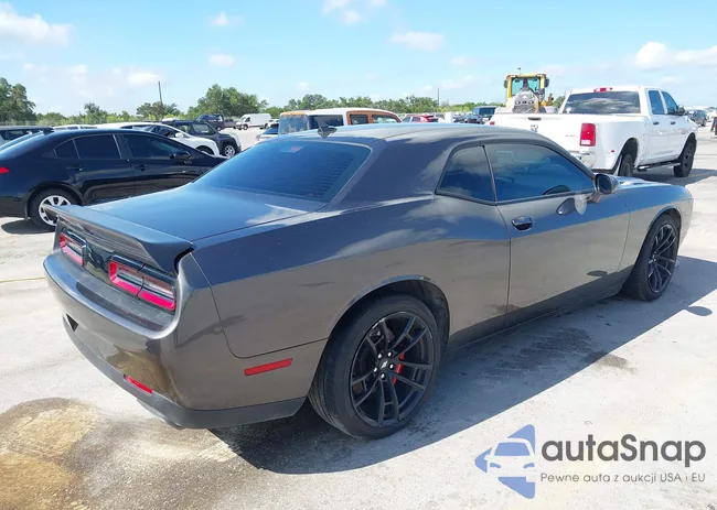 2C3CDZFJ6LH182068: 42569233