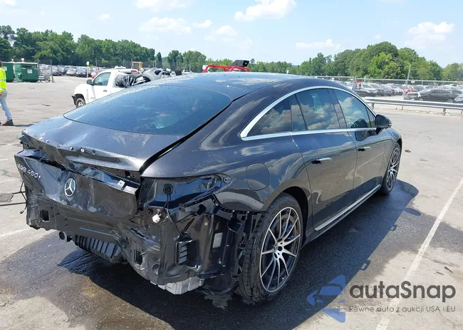 W1KCG2DB8RA049041: 42569334