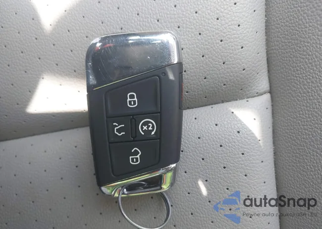 1V2KR2CA2MC596195: 42569452