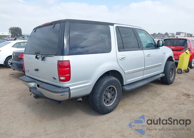 1FMRU15L4YLC36810: 42570554