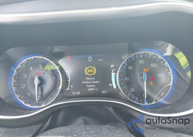 2C4RC1GG2LR258750: 42570711