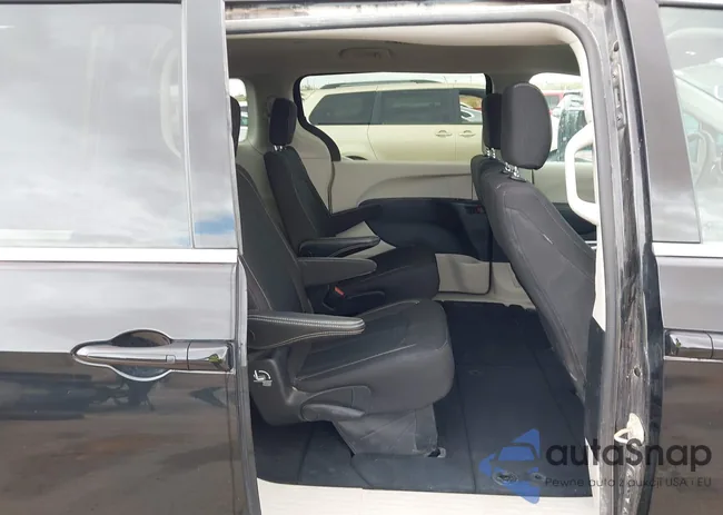 2C4RC1CG0PR566432: 42570735