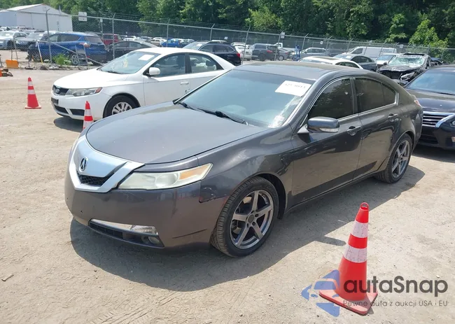 19UUA8F21AA022611: 42570813