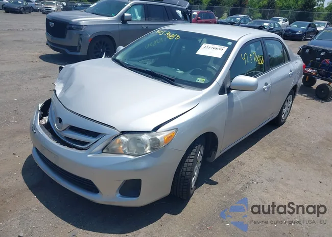 2T1BU4EE3BC701701: 42570850