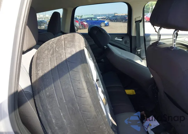 1FMCU9GX5DUD34978: 42570946