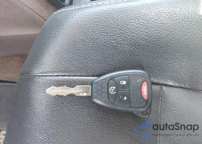 1C4NJPFA9FD341572: 42570960